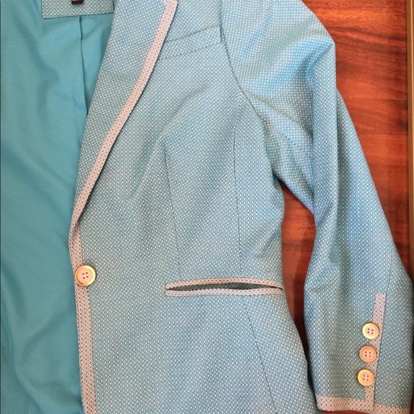 The Limited Blue Jacket - Picture 4 of 9